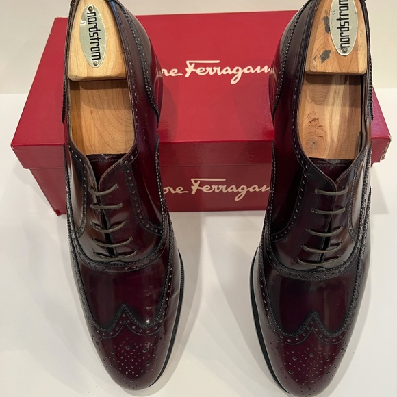 Salvatore Ferragamo Sondrio Burgundy Men display picture 1